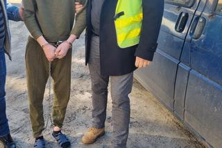 Brutalny napad na taksówkarza z Torunia w Kowalewie Pomorskim. Sprawca użył noża i gazu