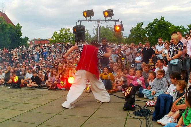 "Kosmiczna Podróż Guliwera" na placu Solidarności