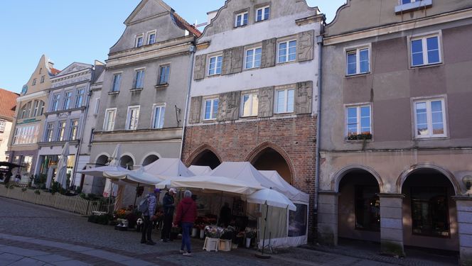 To najstarszy murowany budynek w Olsztynie. Uważany jest za najważniejszą kamienicę miasta [ZDJĘCIA]