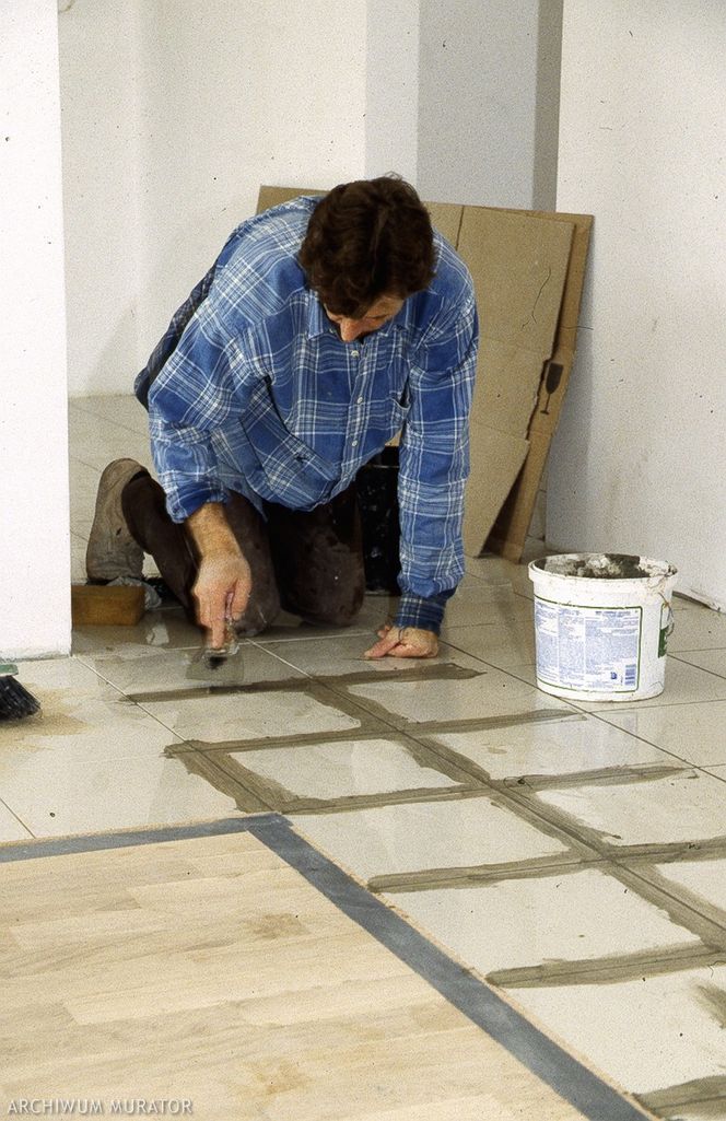 Jaka fuga nadaje się na ogrzewanie podłogowe i jaką powinna mieć szerokość?