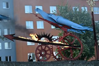 Płonące Ptaki Hasiora zapłonęły