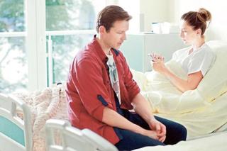 Przyjaciółki. Zuza (Anita Sokołowska), Wojtek (Lesław Żurek)