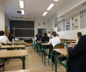 Wyniki egzaminu ósmoklasisty 2025: Jak i gdzie je sprawdzić?  [EGZAMIN ÓSMOKLASISTY WYNIKI, CKE]