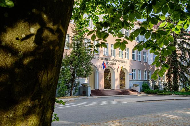 Najlepsze uczelnie w Polsce 2024. Jest nowy ranking Perspektyw. Na którym miejscu uczelnia z Olsztyna?