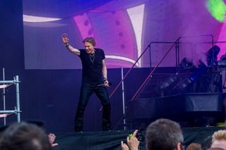 Fan Guns N' Roses chciał, aby muzycy zaprezentowali dawno niegrany utwór. Axl Rose zareagował! 