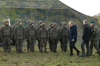 Donald Tusk odwiedził pierwszy odcinek Tarczy Wschód