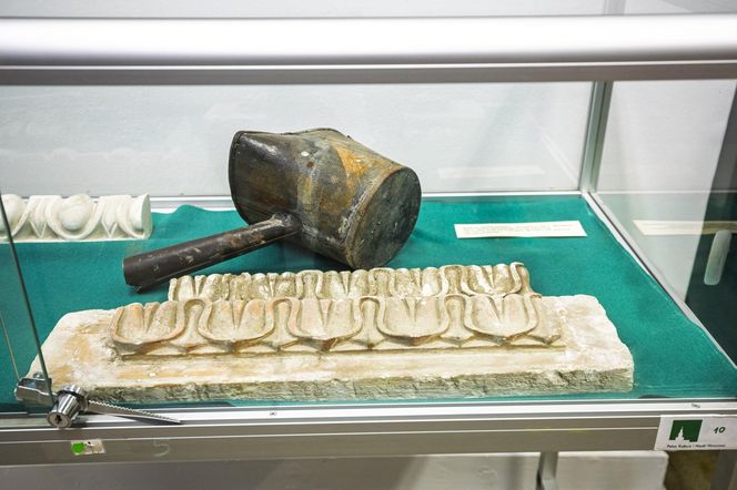 Pamiątki z Pałacu Kultury i Nauki. Historia budynku w przedmiotach 