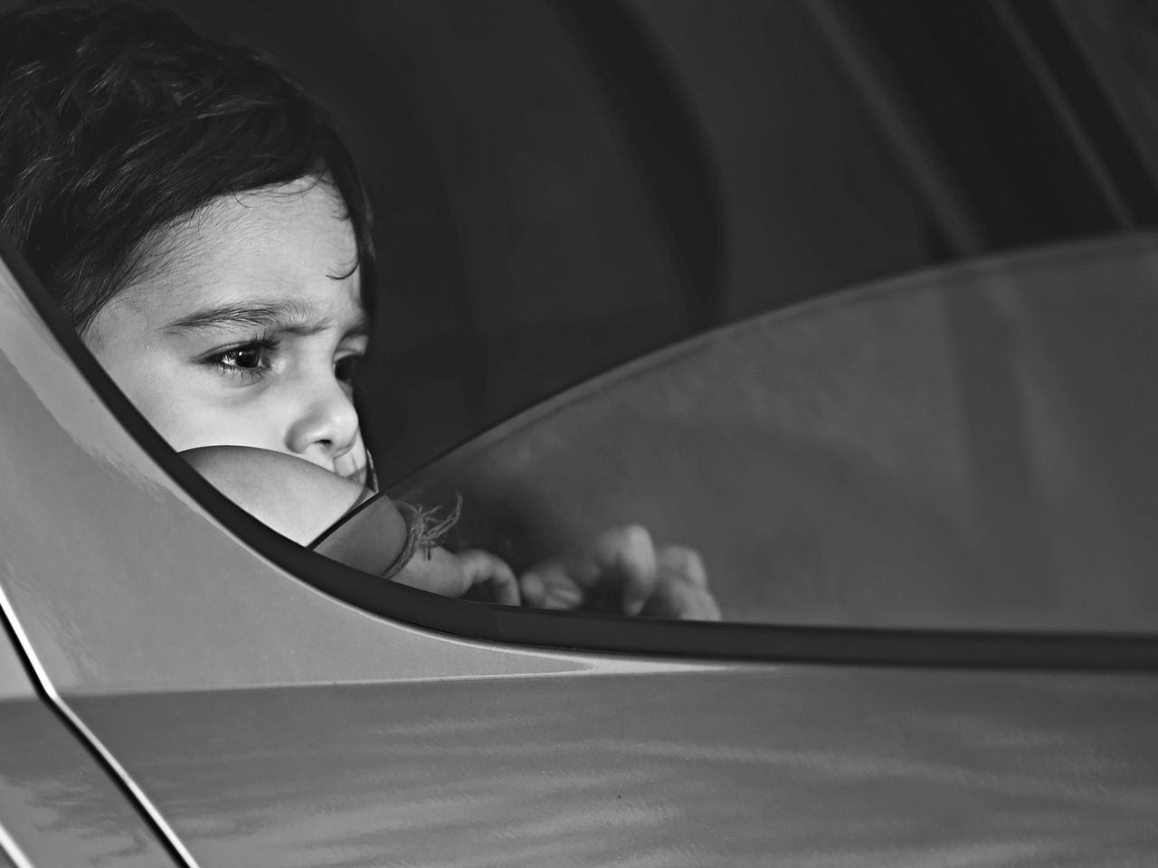 Nadchodzą upały. Samochód może okazać się śmiertelną pułapką