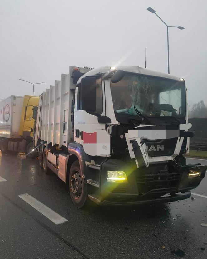 Seria wypadków na autostradzie pod Krakowem. Utworzył się ogromny korek