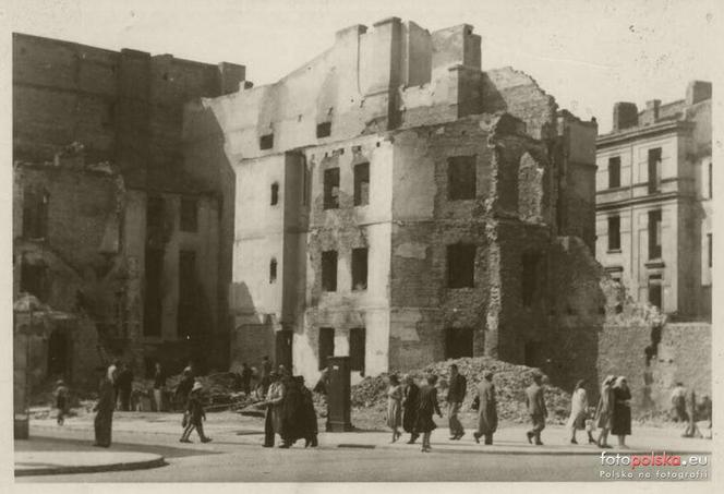 Tak wyglądał Lublin po bombardowaniu. Ogrom zniszczeń był niewyobrażalny! Zobacz zdjęcia