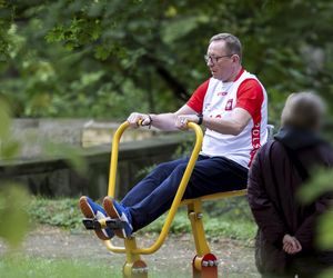 Były minister z PiS Robert Telus na siłowni
