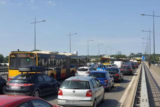 Warszawa: wypadek na moście Łazienkowskim