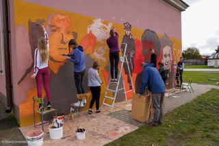 Kolejny niezwykły mural w Białymstoku. Zobacz, kogo przedstawia [ZDJĘCIA]