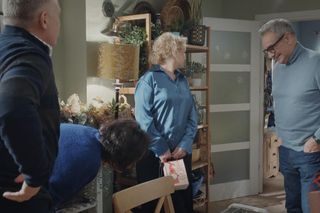 M jak miłość odc. 1857. Marta (Dominika Ostałowska), Marysia (Małgorzata Pieńkowska), Artur Rogowski (Robert Moskwa), Jacek (Robert Gonera)