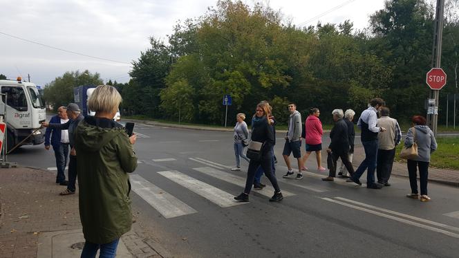 Blokada drogi przed wysypiskiem śmieci w Sosnowcu 