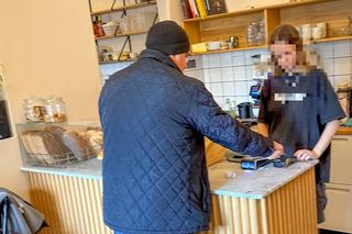 Bronisław Komorowski na zakupach