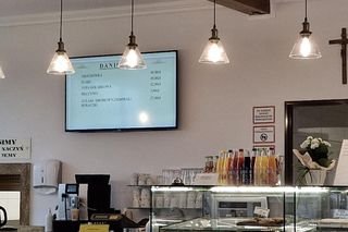 Test grochówki w lokalu ojca Rydzyka