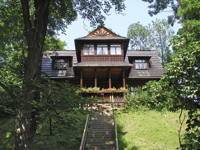 Ta małopolska willa jest perłą architektury. Kiedyś należała do sławnego poety, pioniera Młodej Polski