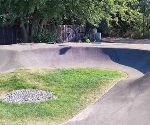 Siedlecki tor rowerowy pumptrack jest już otwarty i można z niego bezpiecznie korzystać