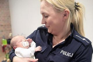 Policjanci odebrali poród. Tak na świecie pojawił się Jacuś