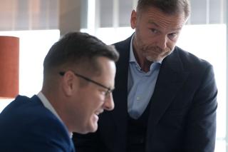 	M jak miłość odc. 1730. Andrzej Budzyński (Krystian Wieczorek), Piotrek (Marcin Mroczek)