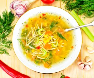 Rosół na przeziębienie i grypę - jak  ugotować?