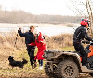 M jak miłość odc. 1861. Basia (Karina Woźniak), Kacper (Bartosz Ziewiec), Dominik Walat (Bartosz Surówka)