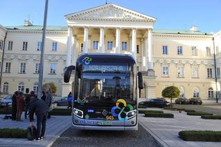 Trzaskowski pochwalił się autobusem na wodór. Miasta nie stać na jego zakup 