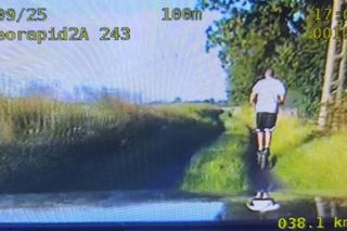 14-latek uciekał na hulajnodze przed policją