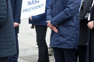 Styl Rafała Trzaskowskiego i Karola Nawrockiego