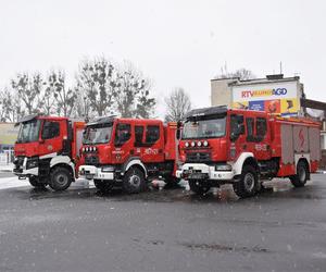 Przekazanie samochodów pożarniczych dla PSP w Iławie oraz OSP Iława, OSP Gromoty