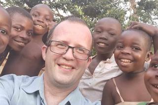 Jego parafianie to potomkowie kanibali. Ks. Marek Kapłon [GALERIA]