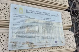 Ten gmach w Lublinie wniesiono w 1900 roku. Dziś znajduje się tu 4-gwiazdkowy Grand Hotel