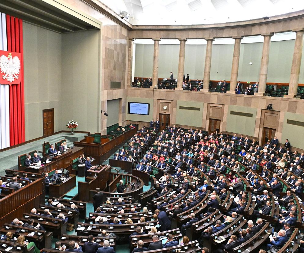Zarobki polityków w Polsce.