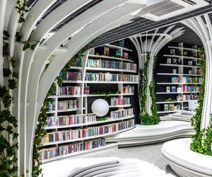 Metroteka – biblioteka na stacji metra M2 Kondratowicza w Warszawie