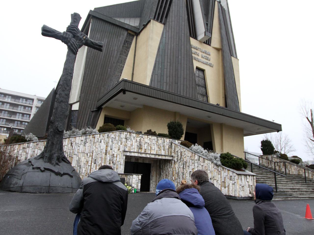 CAŁA POLSKA MODLI SIĘ ZA ZENKA