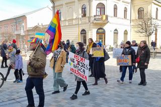 Ulicami Lublina przeszła po raz 6 Manifa. Tym razem - w geście solidarności z Ukrainą