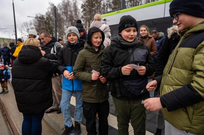 Tramwajowa "czwórka" ruszyła! Na wydarzeniu tłumy mieszkańców. Zobaczcie zdjęcia!