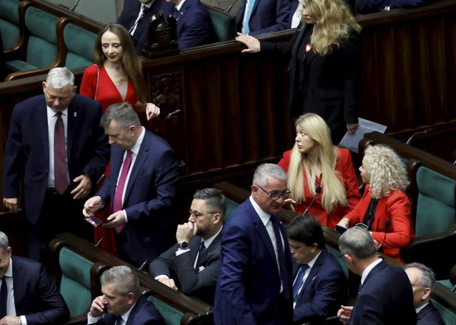 Ślubowanie poselskie posłów na Sejm X kadencji