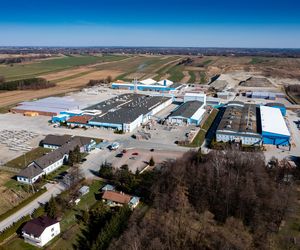 Od tradycji do nowoczesności: ceramika czerwona w budownictwie