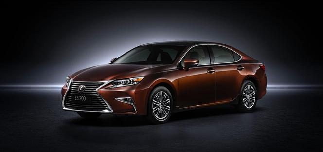 Lexus ES 200 - lifting 2016