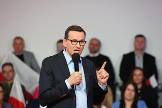 Morawiecki atakuje Tuska: „Polityczna schizofrenia”. Decyzje o prawyborach w PiS coraz bliżej