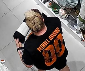 Zuchwała kradzież w Zabrzu. Kradli, patrząc prosto w kamery. Policja publikuje ich wizerunki