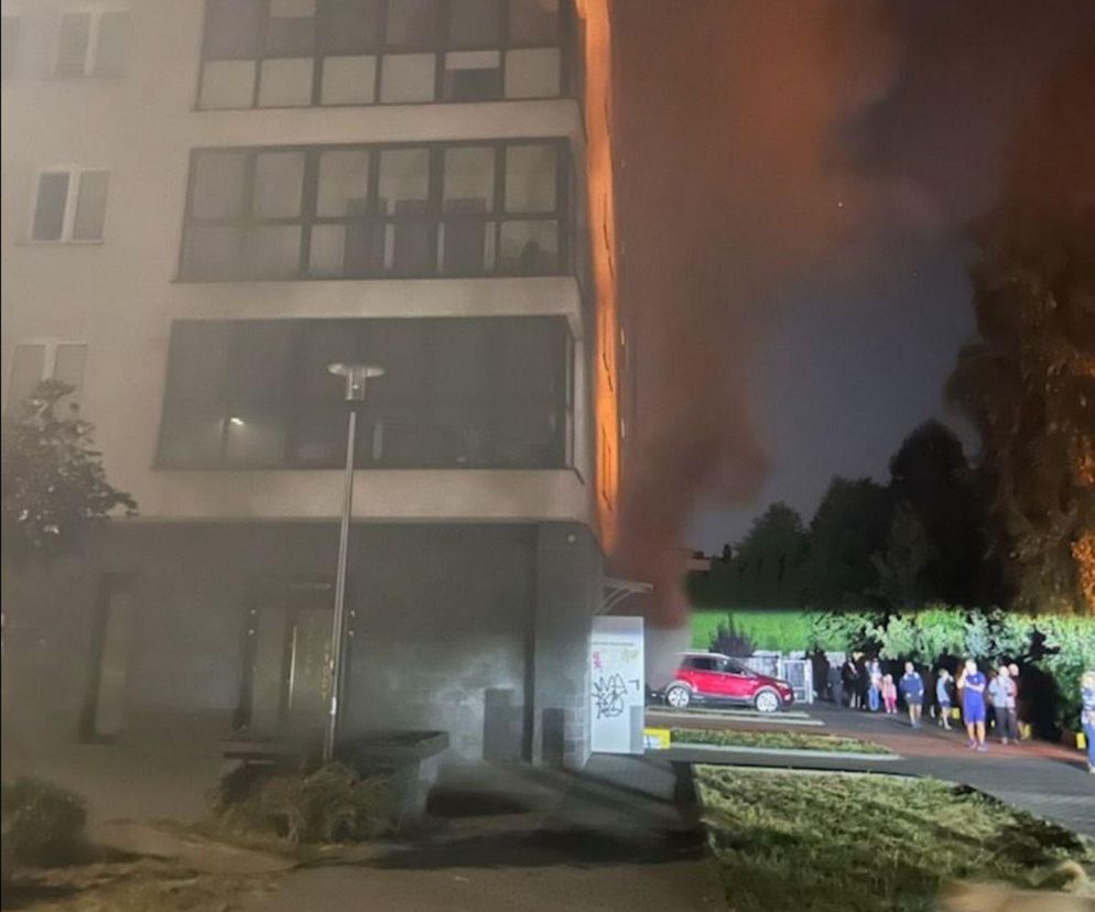 Kolejny pożar w Ząbkach. Setki osób musiały opuścić swoje mieszkania