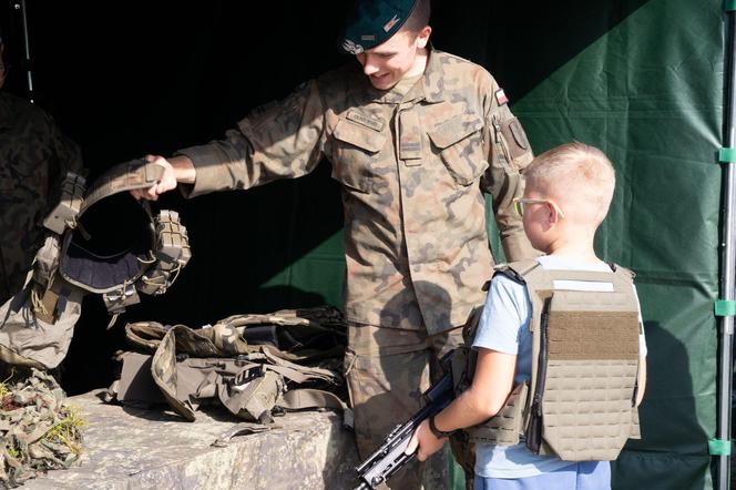 Obchody święta siedleckiej dywizji na terenie jednostki