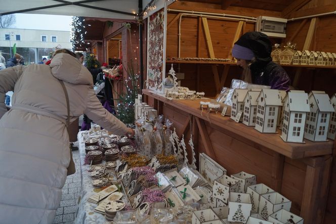 Magia świąt w Fordonie! Byliśmy na Akademickim Jarmarku Bożonarodzeniowym [ZDJĘCIA]