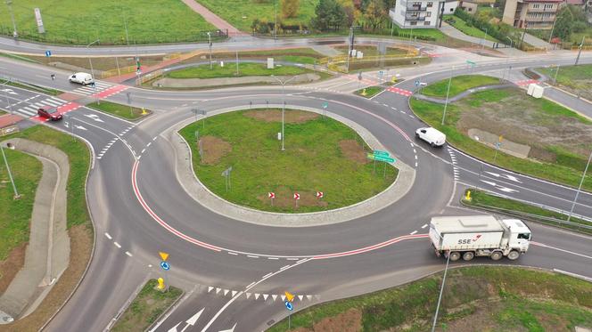 Nowe rondo turbinowe powstało w Czerwonej Górze koło Chęcin