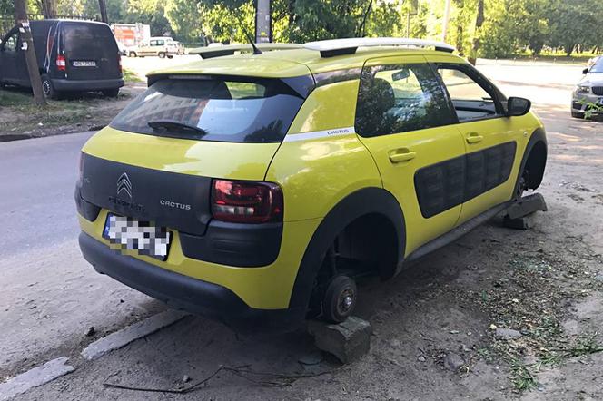 Rozkradziony Citroen C4 Cactus