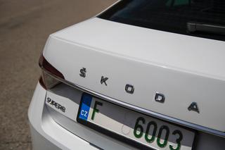 Skoda Superb lifting 2020