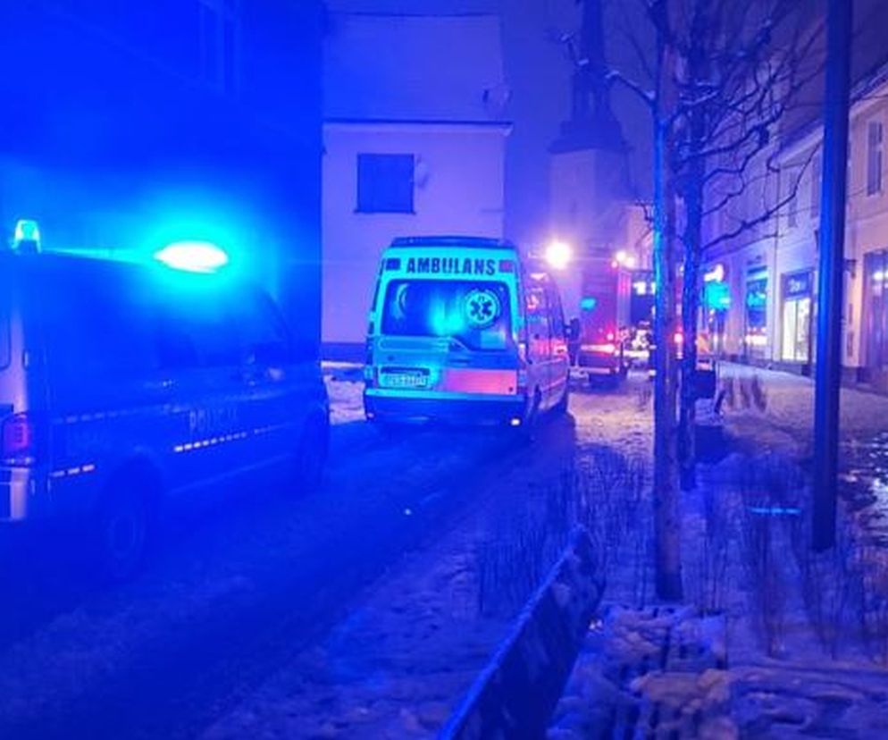 Zmarła, gdy ratownicy reanimowali jej męża. Tragedia w Jarocinie